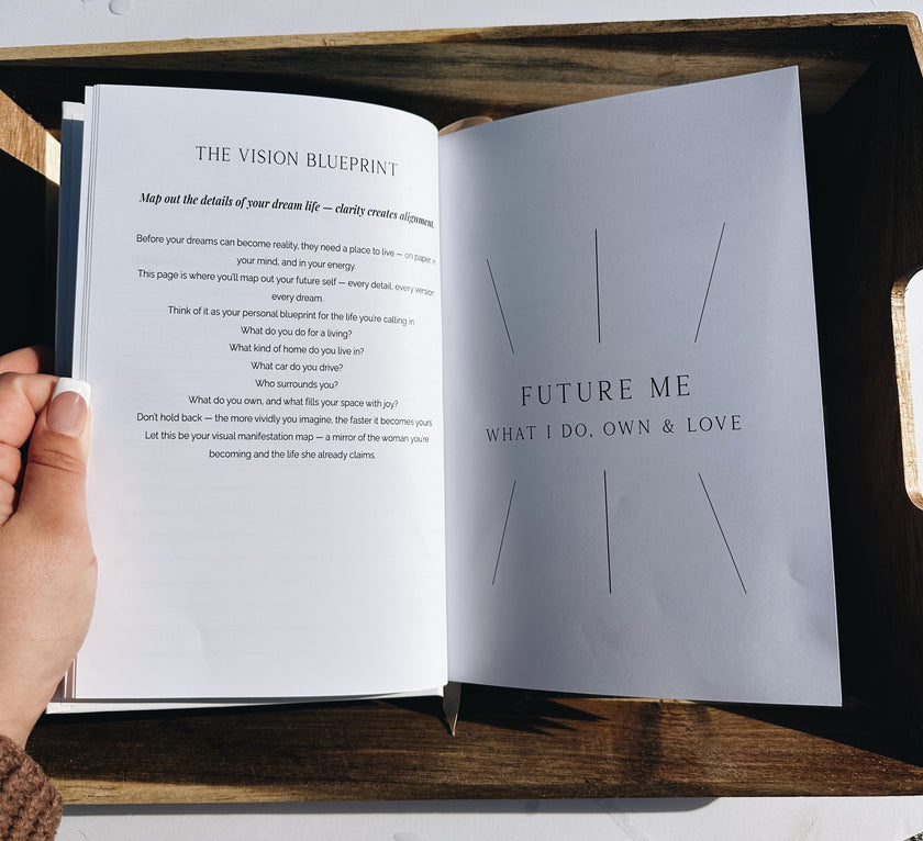 I Am the Luckiest Girl in the World Manifestation Journal – Guided Manifest Journal by Kinfolk Collective